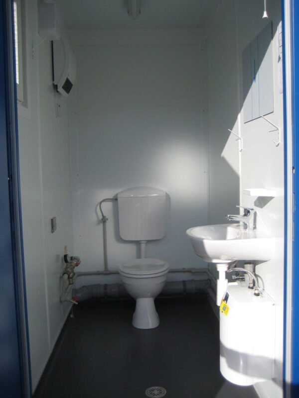 16Ft Toilet Cabin