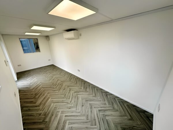 21ft x 8ft Custom Office Cabin – Refurbished Portable Building with A/C & Glazed Door - Colli Trans Containers