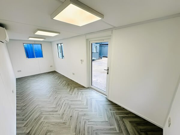 21ft x 8ft Custom Office Cabin – Refurbished Portable Building with A/C & Glazed Door - Colli Trans Containers